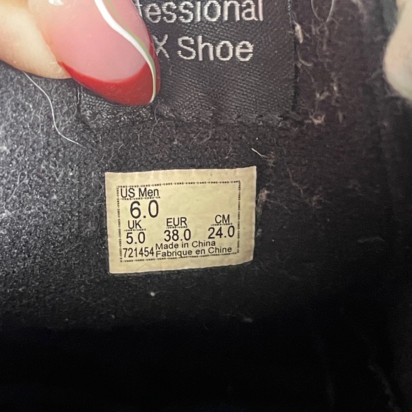 VANS - Picture 8 of 10